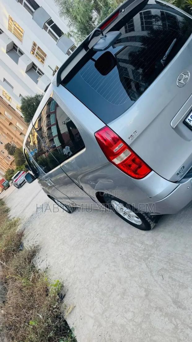Hyundai Starex 2013 Silver