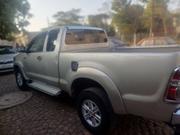 Toyota Hilux 2013 Gold for sale
