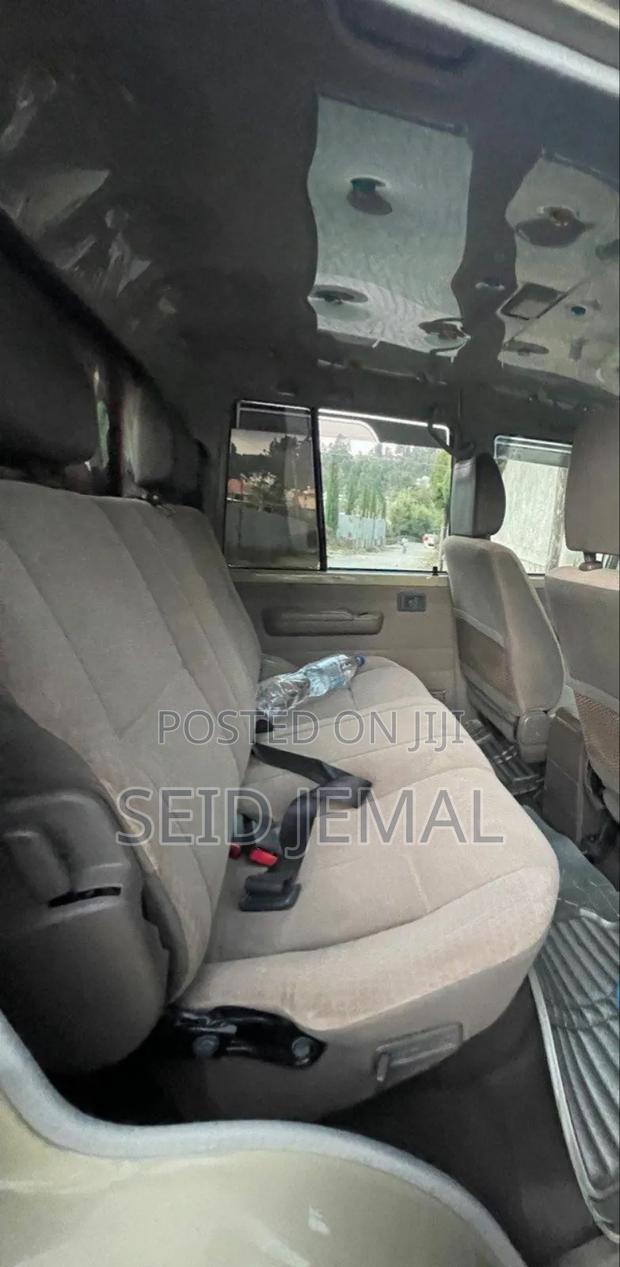Toyota Land Cruiser 2020 Beige