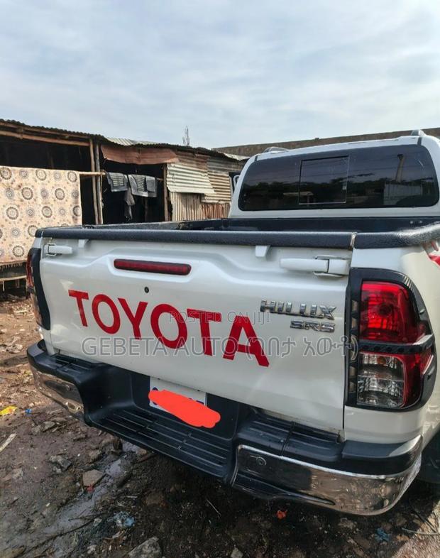 Toyota Hilux Revo Double Cab Deisel 2.8 RWD 2020 White