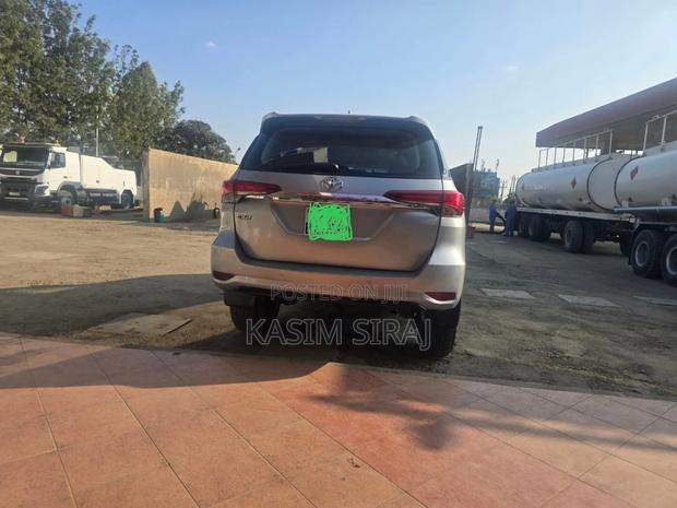 Toyota Fortuner 2.7 AWD 2020 Silver