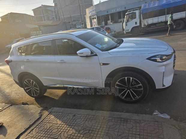 Jetour X70 Plus 2023 White