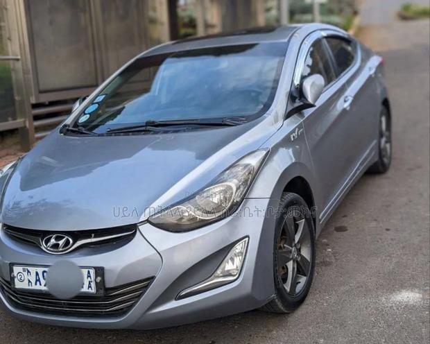 Hyundai Avante 2014 Teal