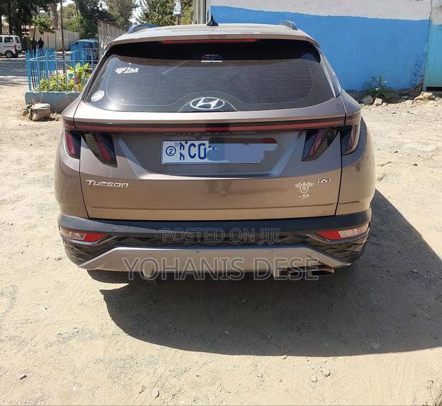 Hyundai Tucson 2022 Maroon