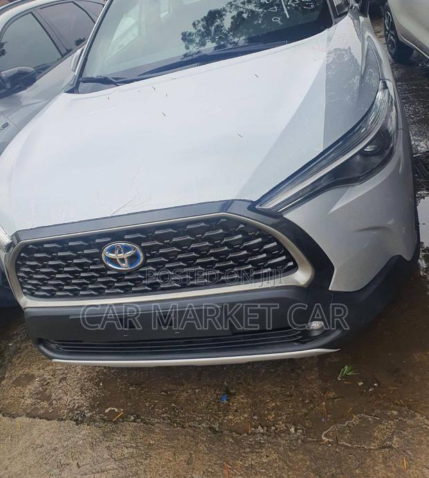 New Toyota Corolla Cross Hybrid SE AWD 2023 Silver