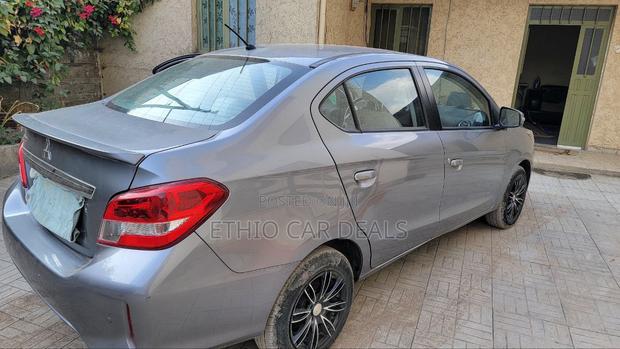 Mitsubishi Attrage 2020 Gray