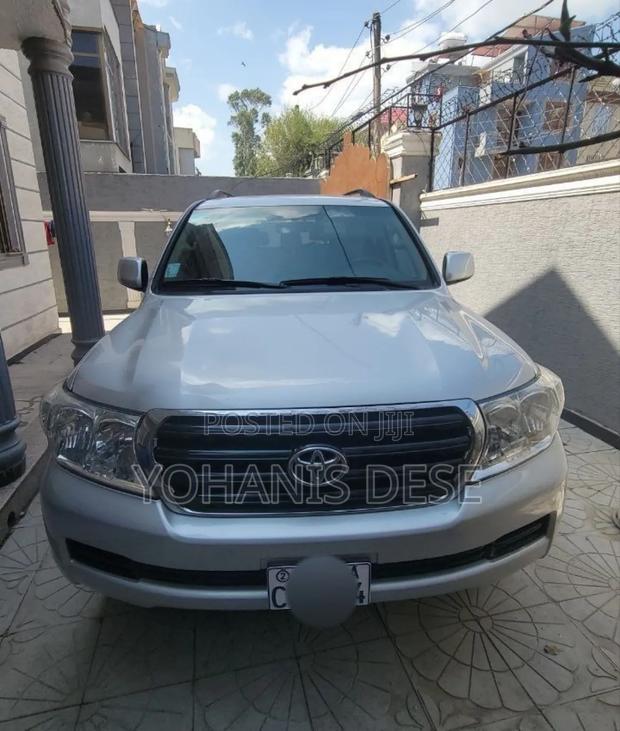 Toyota Land Cruiser 2008 White