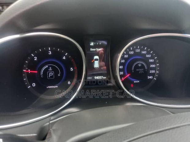 Hyundai Santa Fe SE AWD 2016 Gray