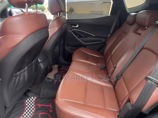 Hyundai Santa Fe SE AWD 2016 Gray