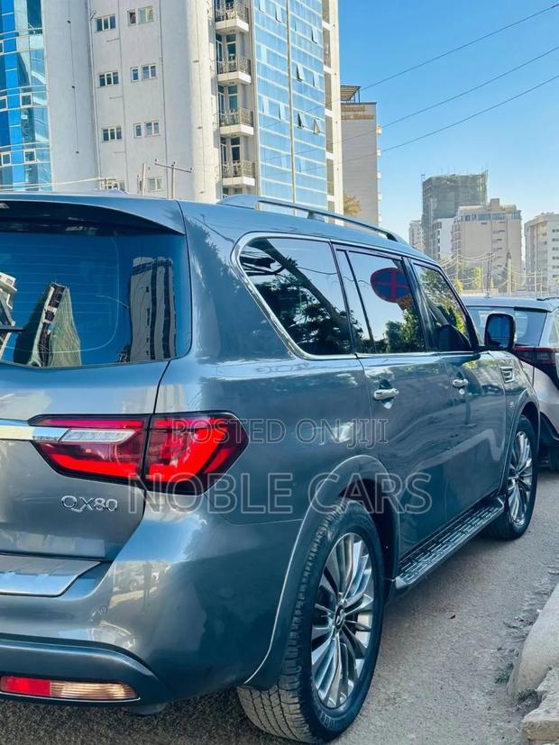 Infiniti QX80 2018 Gray