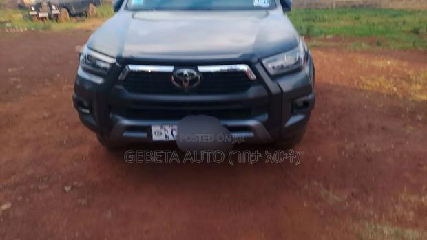 Toyota Hilux 2022