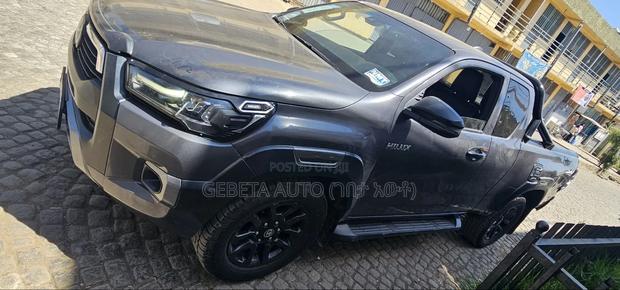 Toyota Hilux 2022