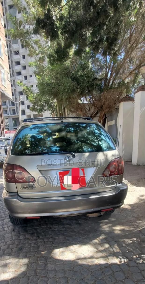 Lexus RX 300 2000 Gray