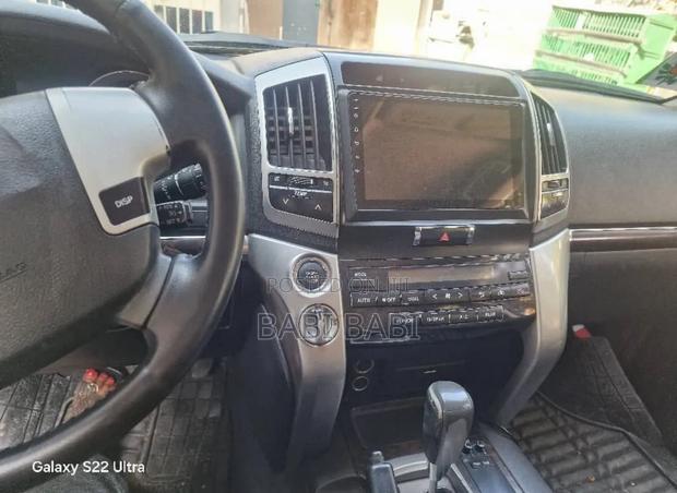 Toyota Land Cruiser 2013 Silver