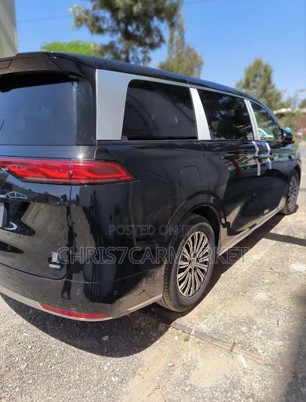 New BYD Xia 1.5 Hybrid FWD 2025 Black
