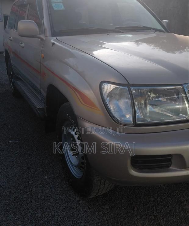 Toyota Land Cruiser 100 4.2 2006 Blue