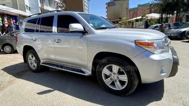 Toyota Land Cruiser 2014 Off white