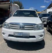 Toyota Fortuner 2011 Off white for sale