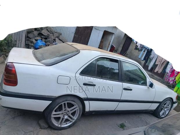 Mercedes-Benz C180 1995 White