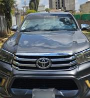 Toyota Hilux 2017 Pearl for sale