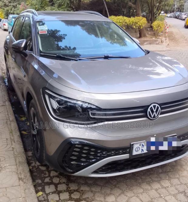 Volkswagen ID.6 2022 Gray