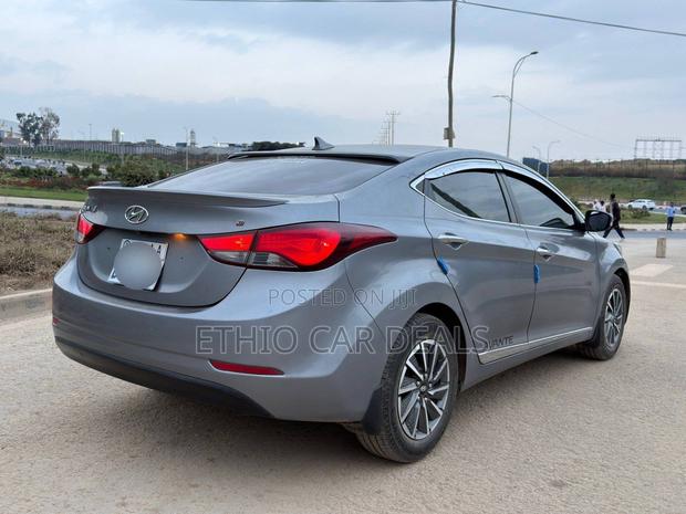 Hyundai Avante 2015 Matt Black