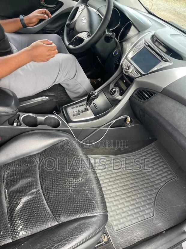 Hyundai Avante 2014 Beige