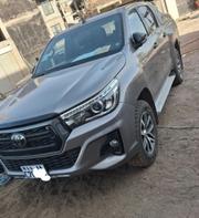 Toyota Hilux 2019 Pearl for sale