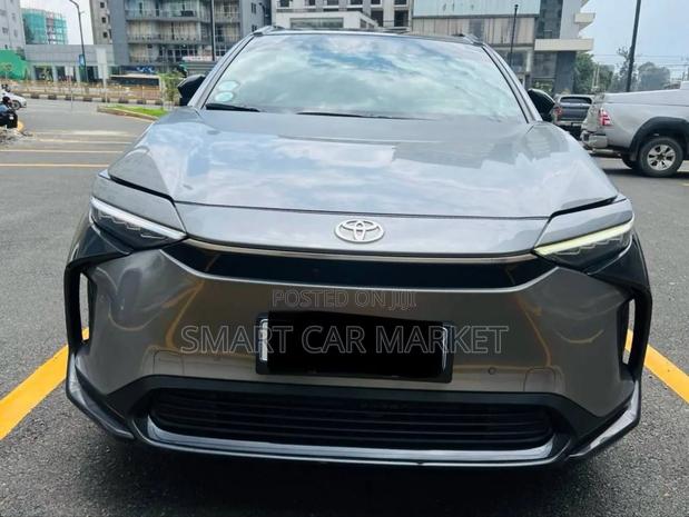 Toyota bZ4X 2023 Gray