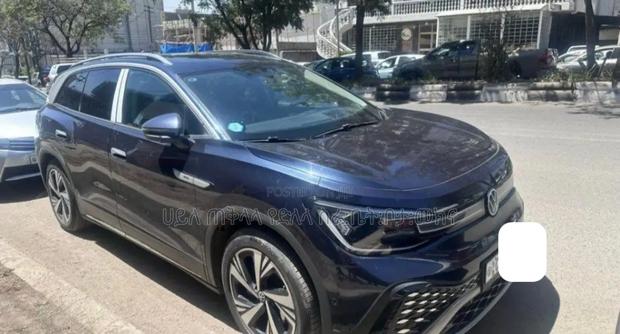 Volkswagen ID.6 2022 Blue