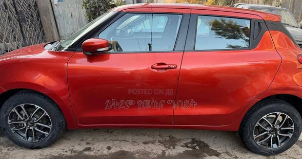 Suzuki Swift 2021 Red