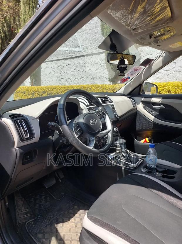Hyundai Creta 2023 Silver