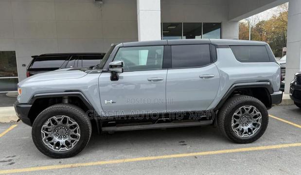 New GMC HUMMER EV 2024