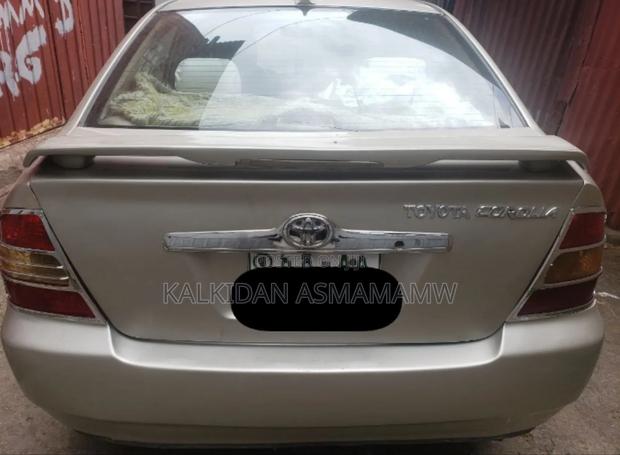 Toyota Corolla 2001 Silver