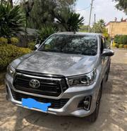 Toyota Hilux 2018 Silver for sale