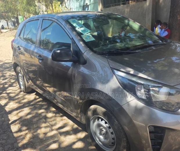 Kia Picanto 2017 Gray