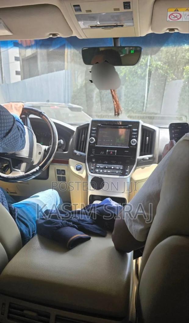 Toyota Land Cruiser 4.5 V8 TD 2019 Black