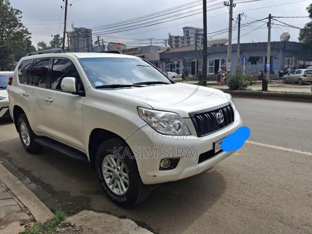 Toyota Land Cruiser Prado 3.0 TD 2011 White