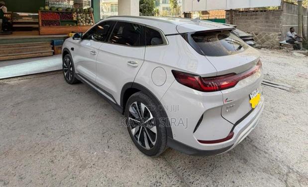 New BYD Tang DM-i 2025 Blue