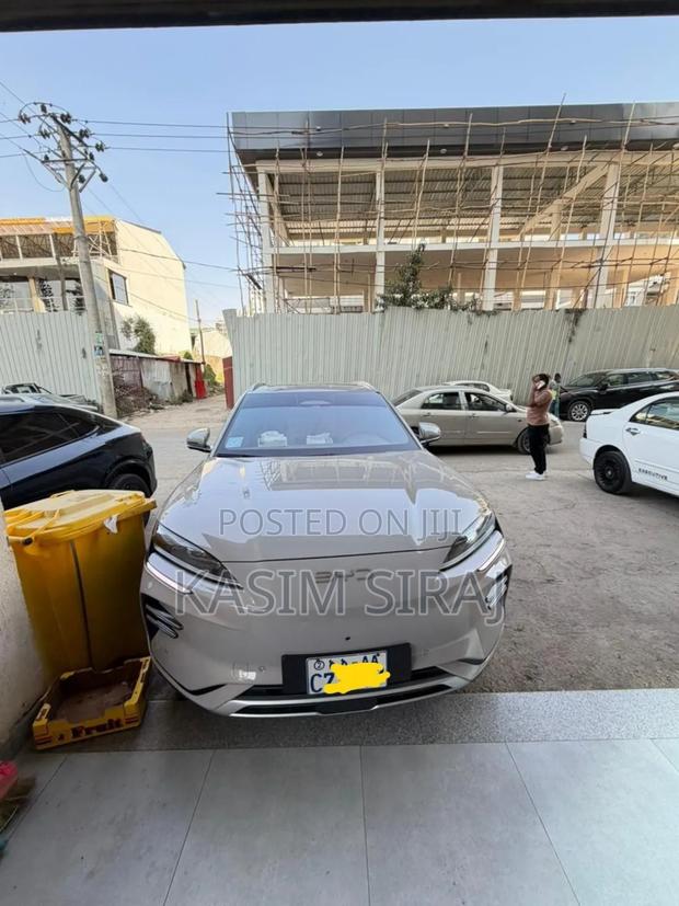 New BYD Tang DM-i 2025 Blue