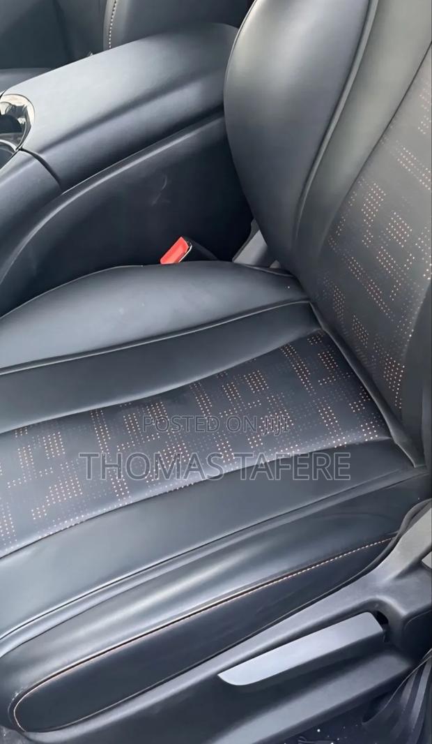 BYD E2 43 kWh 94 hp FWD 2024 Silver
