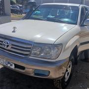 Toyota Land Cruiser 2005 Off white for sale
