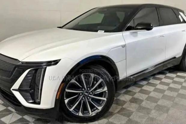 Cadillac Lyriq 2024 Ivory