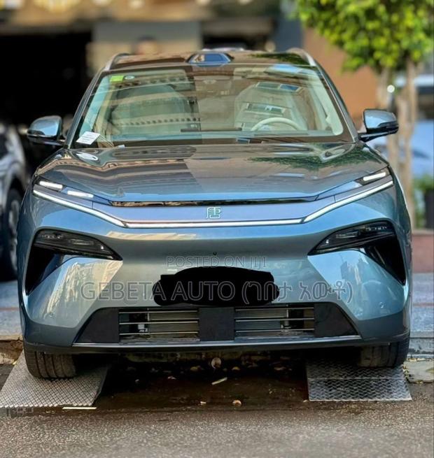 BYD Tang EV 2025