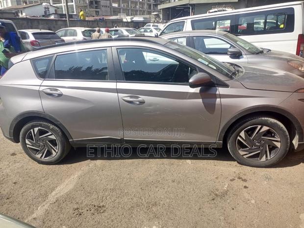 Hyundai Bayon 2022 Silver
