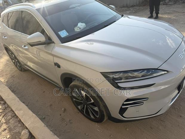 BYD Song Plus 2025 White