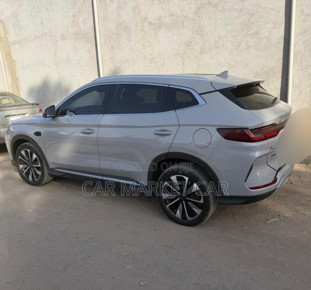 BYD Song Plus 2025 White