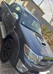 Toyota Hilux 2.5 D-4D SRX 2011 Gray for sale