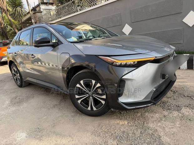 Toyota bZ4X 2022 Gray