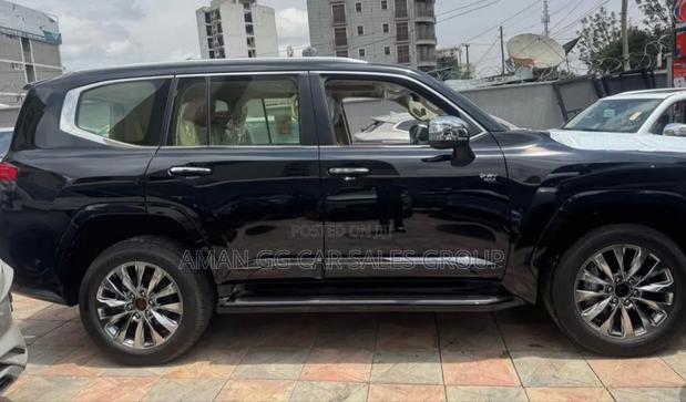 Toyota Land Cruiser 2022 Black